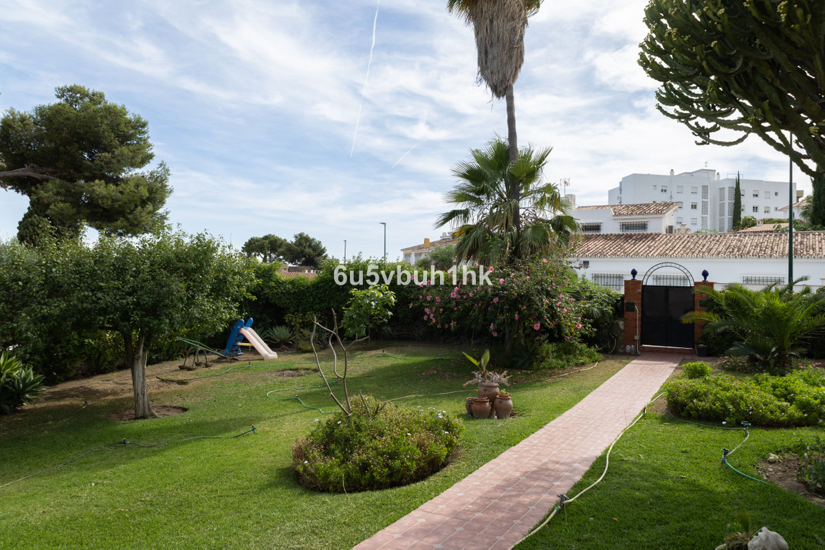 6 Bed Townhouse for sale in Málaga Costa Del Sol, Málaga, Spain