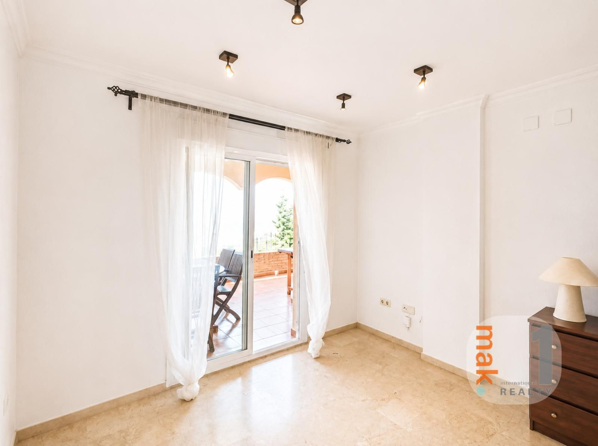 Se vende Apartamento Planta Media de 2 dormitorios en Costa Del Sol, Málaga, España