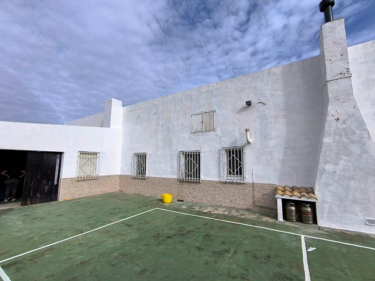 Se vende Villa - Chalet de 4 dormitorios en Costa Blanca, Alicante, España