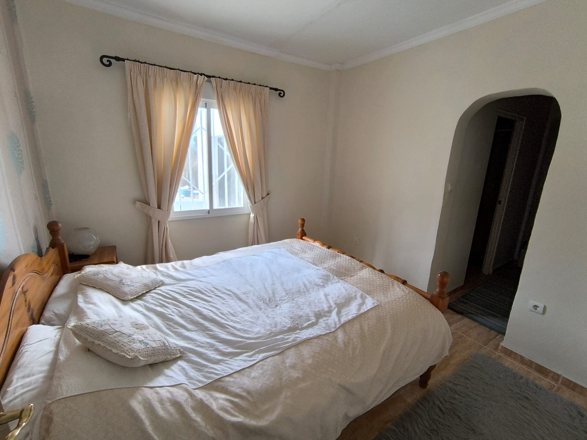 Se vende Villa - Chalet de 4 dormitorios en Costa Blanca, Alicante, España