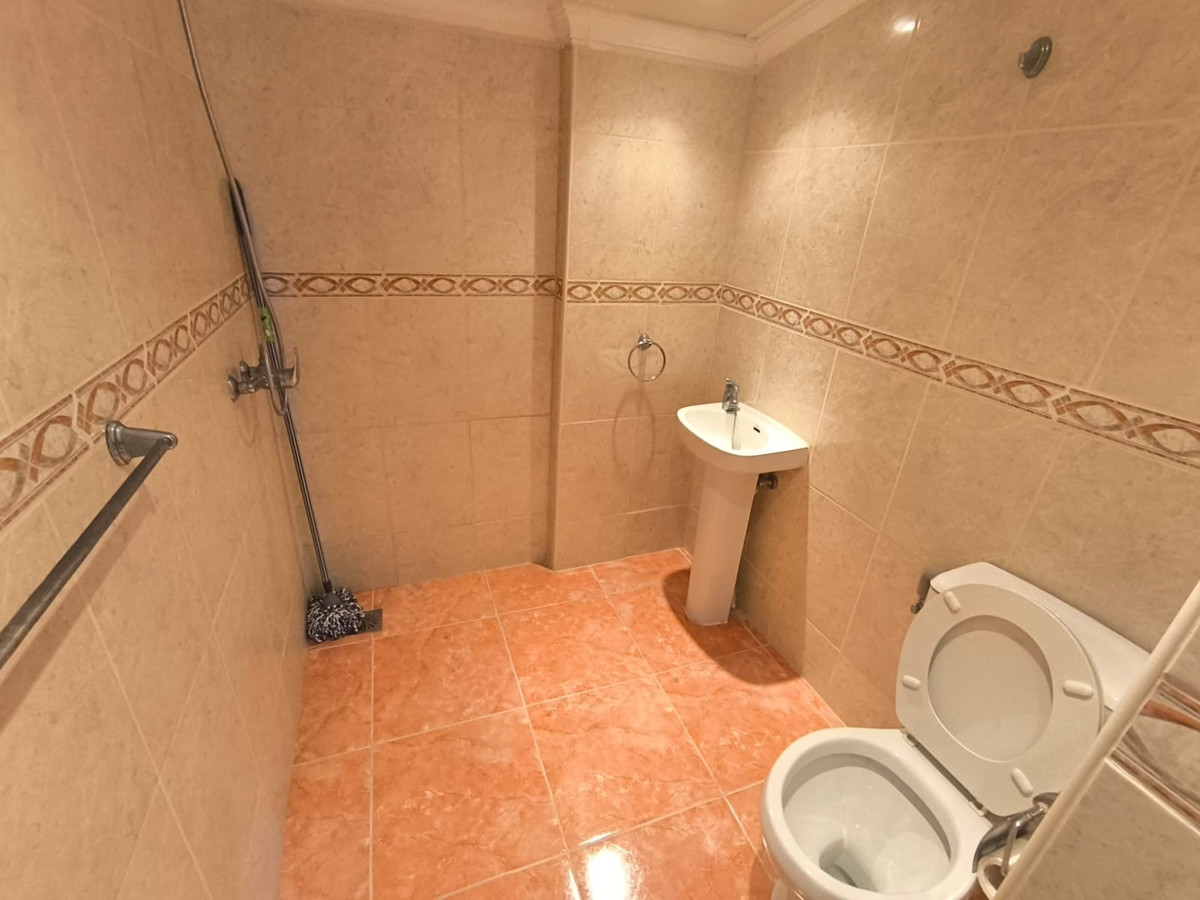 Se vende Villa - Chalet de 4 dormitorios en Costa Blanca, Alicante, España