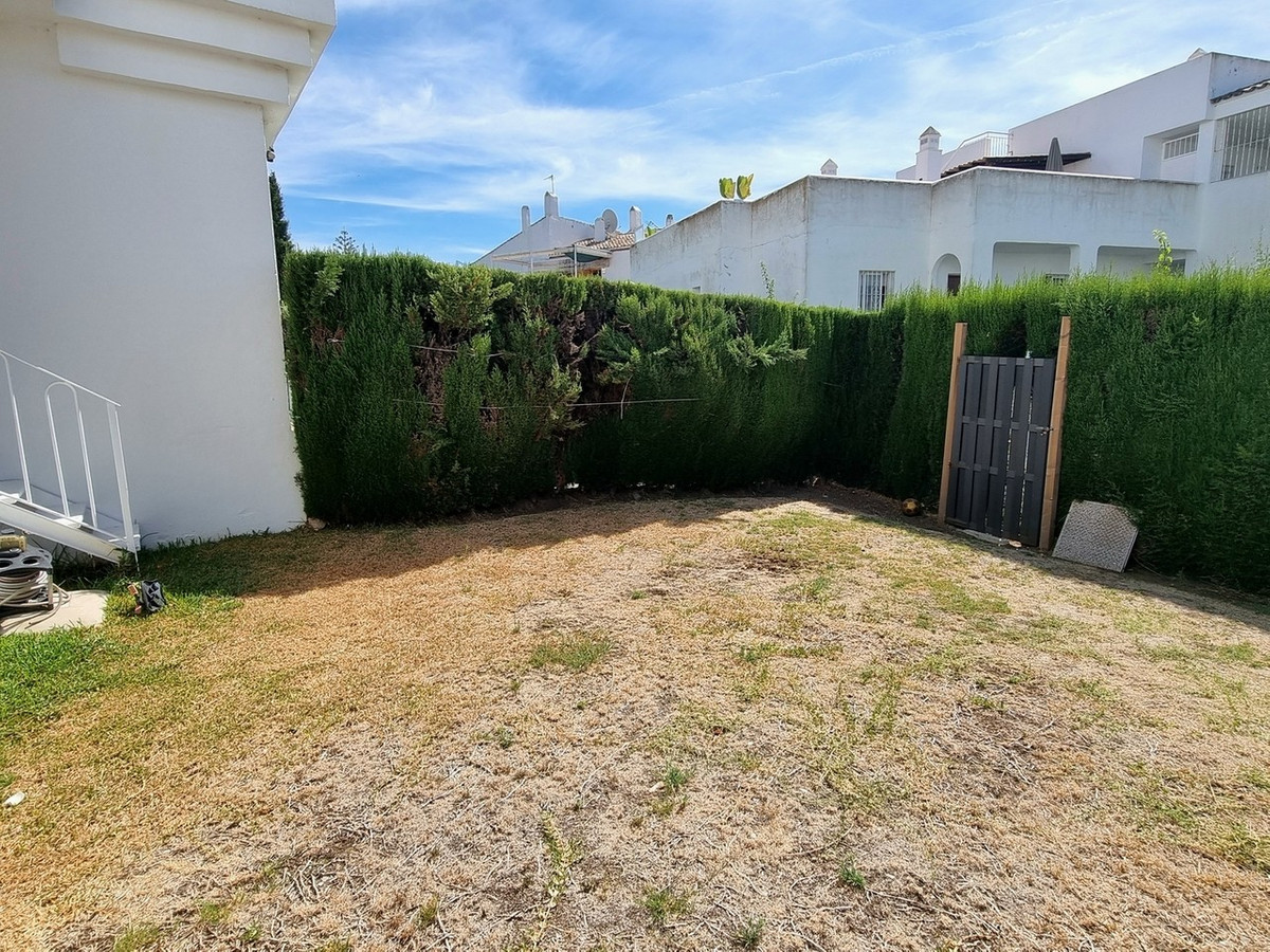 Se vende Apartamento Planta Baja de 2 dormitorios en Costa Del Sol, Málaga, España