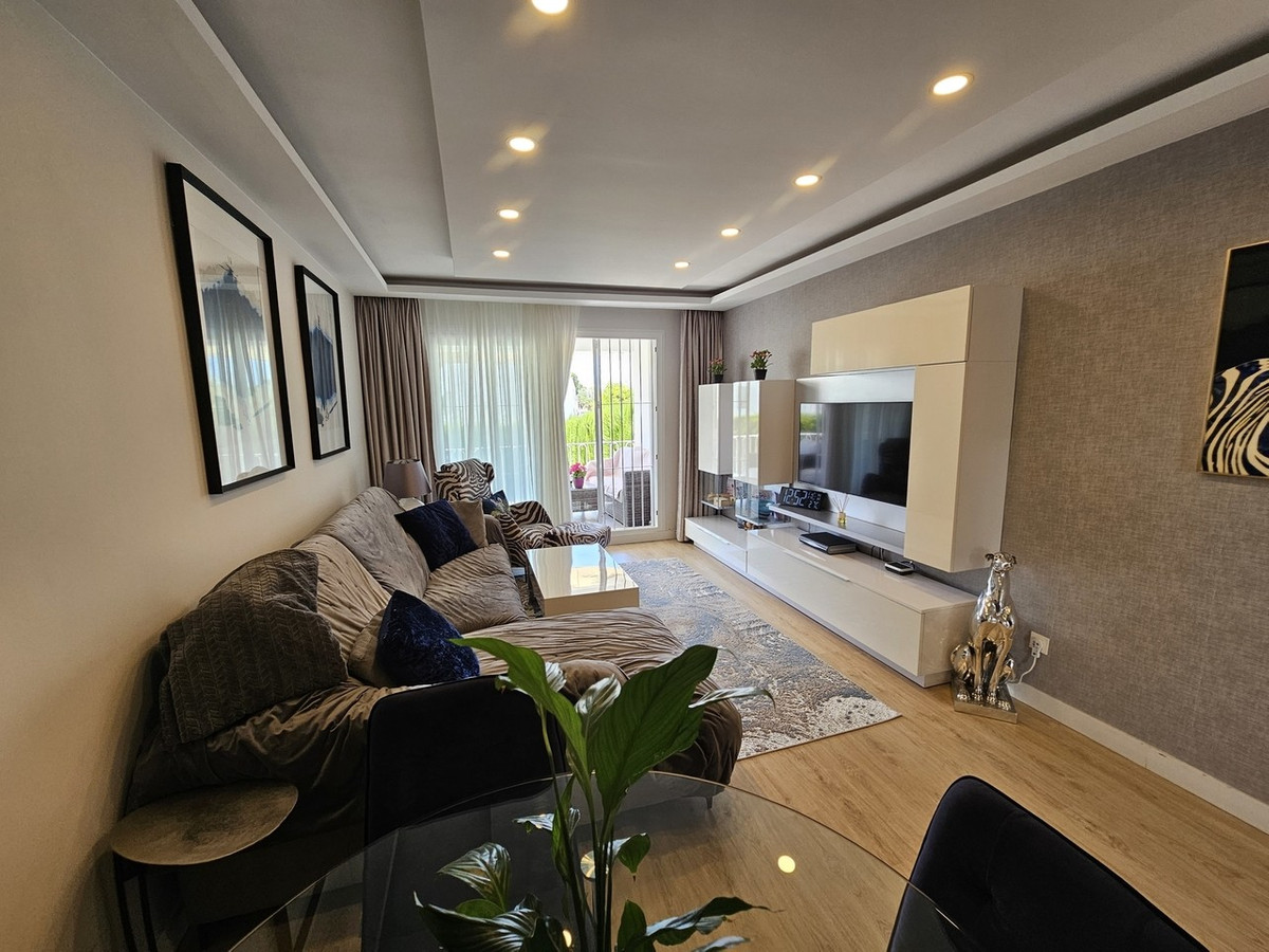 Se vende Apartamento Planta Baja de 2 dormitorios en Costa Del Sol, Málaga, España