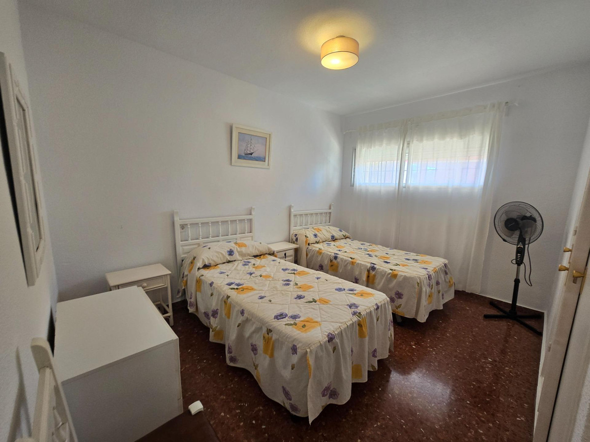 Se vende Apartamento Planta Media de 2 dormitorios en Costa Del Sol, Málaga, España