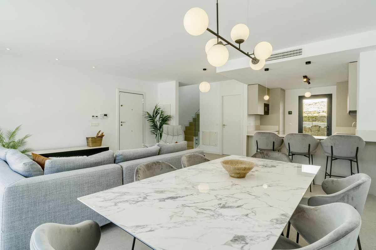 Se vende Pareada de 3 dormitorios en Costa Del Sol, Málaga, España