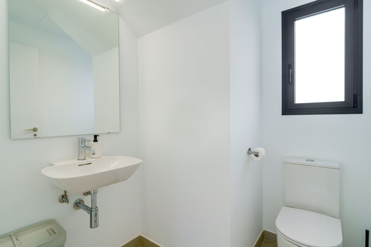 Se vende Pareada de 3 dormitorios en Costa Del Sol, Málaga, España