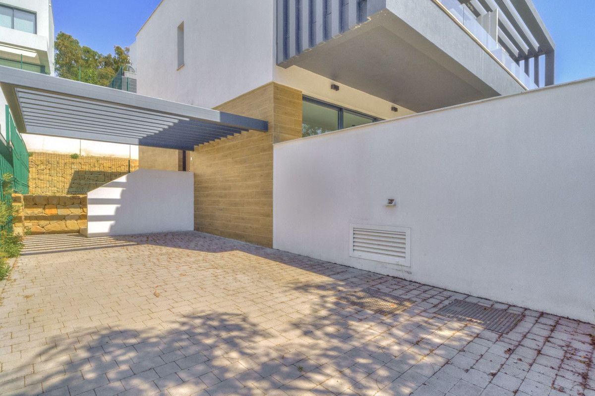 Se vende Pareada de 3 dormitorios en Costa Del Sol, Málaga, España