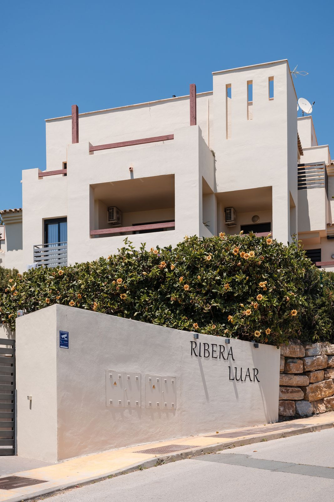 Se vende Apartamento Planta Media de 2 dormitorios en Costa Del Sol, Málaga, España