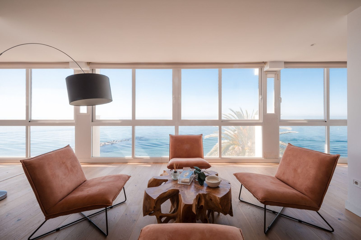 4 Bed Apartment for sale in Marbella Costa Del Sol, Málaga, Spain