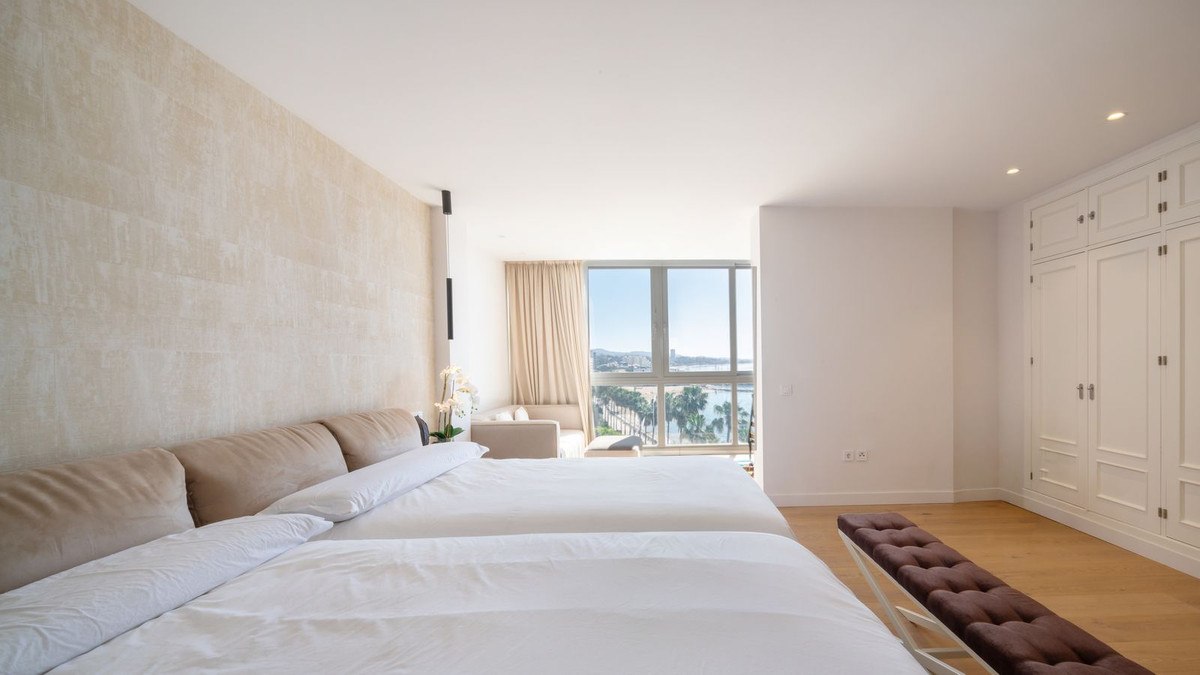 4 Bed Apartment for sale in Marbella Costa Del Sol, Málaga, Spain