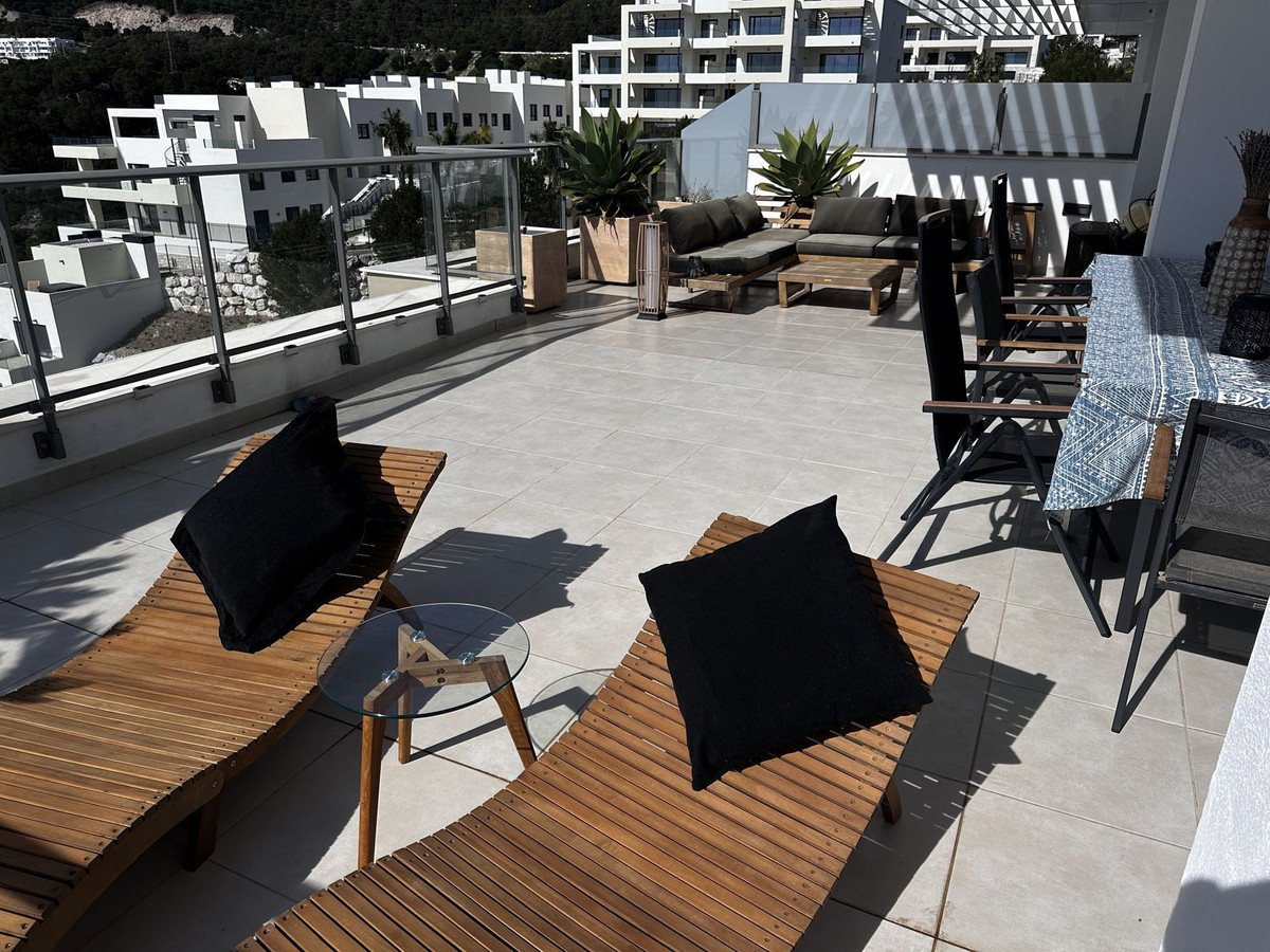 4 Bed Apartment for sale in Benalmadena Costa Del Sol, Málaga, Spain