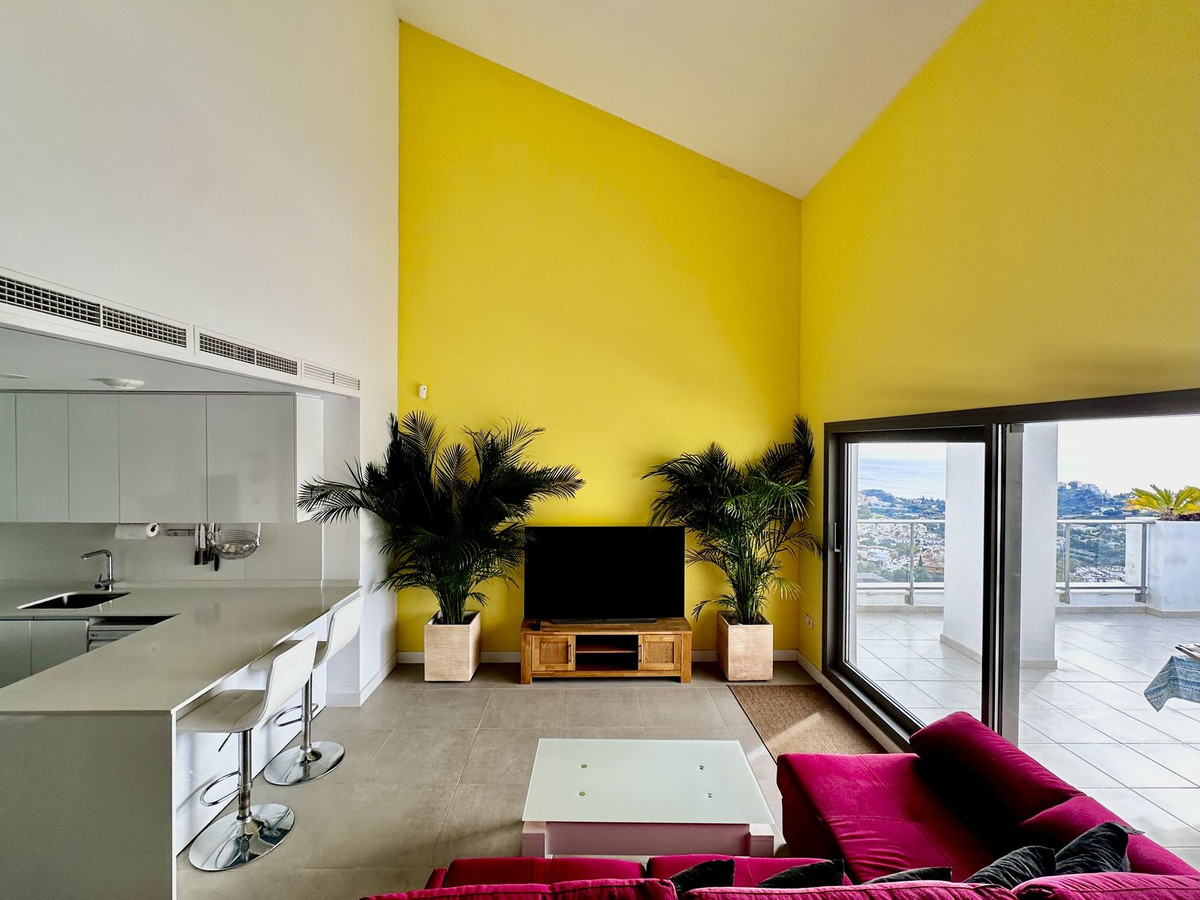 4 Bed Apartment for sale in Benalmadena Costa Del Sol, Málaga, Spain