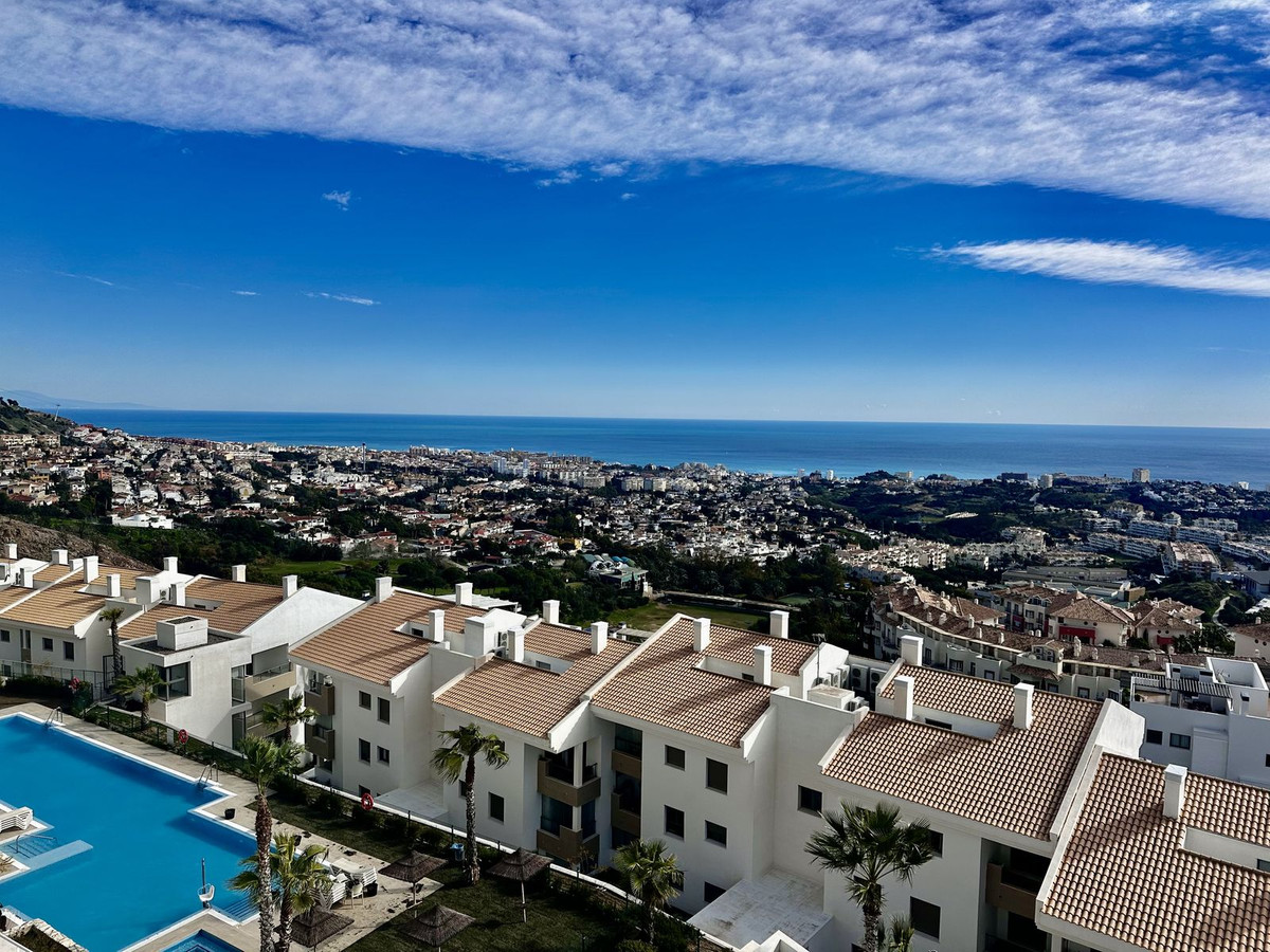 4 Bed Apartment for sale in Benalmadena Costa Del Sol, Málaga, Spain