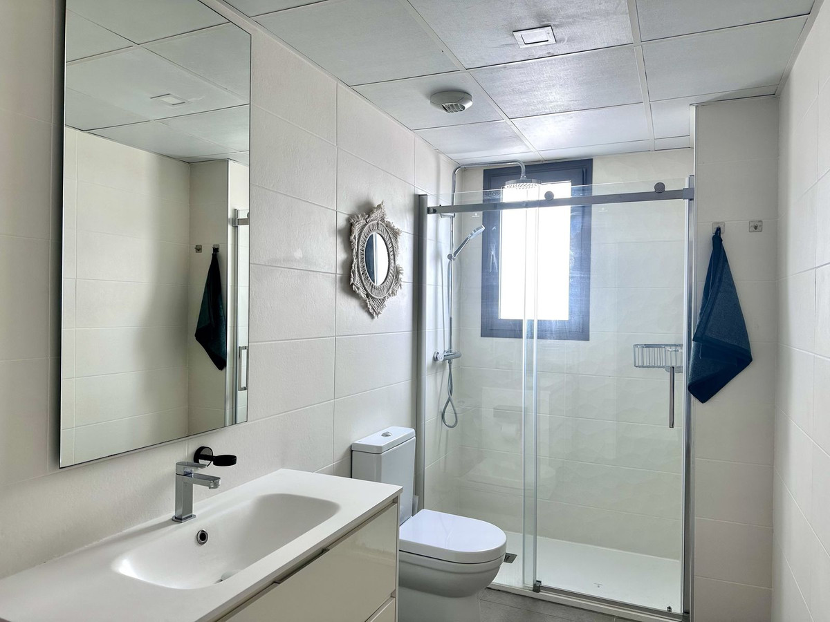 4 Bed Apartment for sale in Benalmadena Costa Del Sol, Málaga, Spain