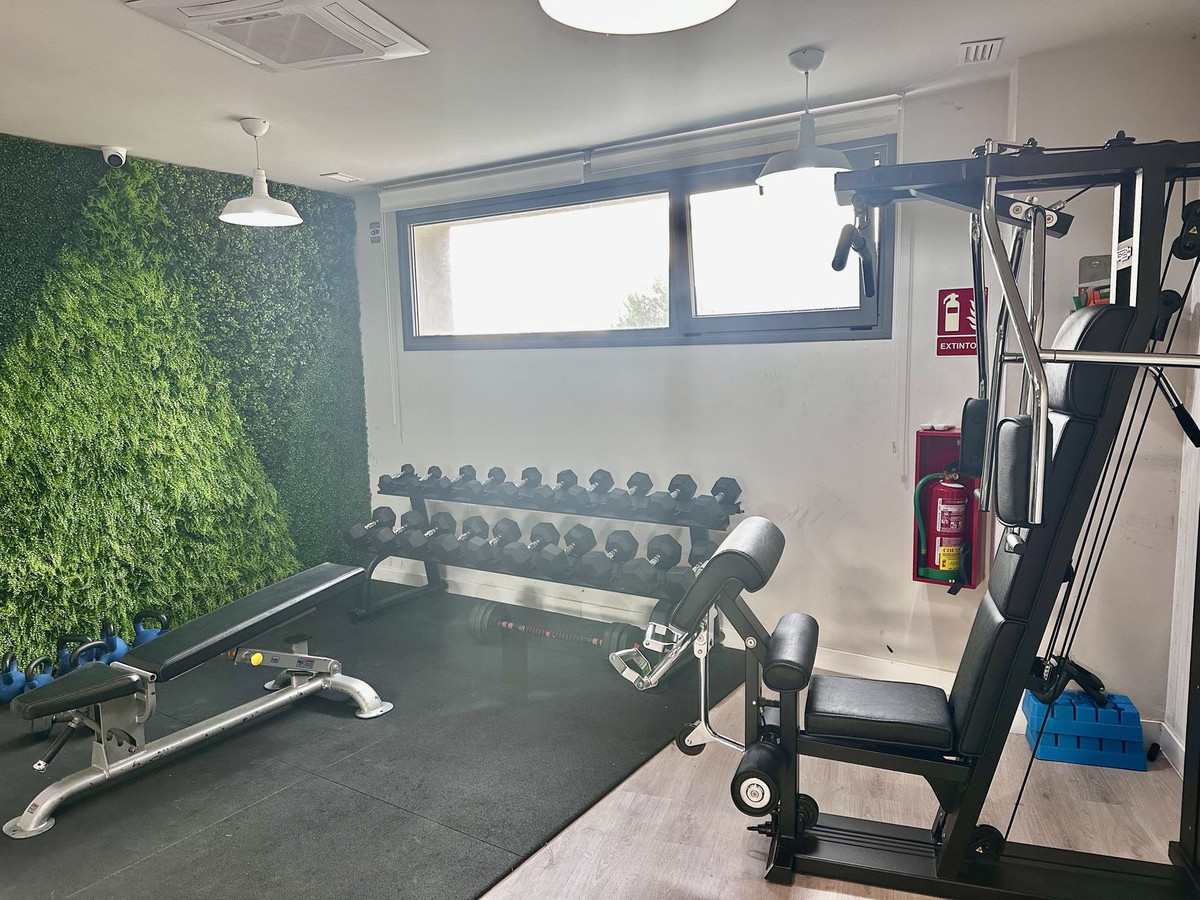 4 Bed Apartment for sale in Benalmadena Costa Del Sol, Málaga, Spain
