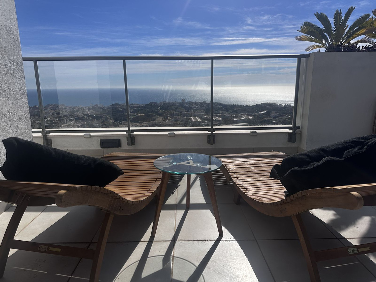 4 Bed Apartment for sale in Benalmadena Costa Del Sol, Málaga, Spain