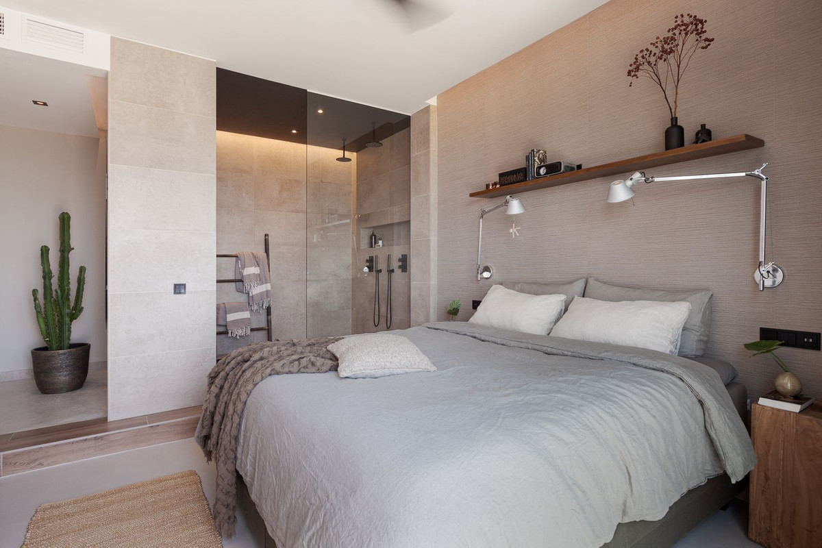 2 Bed Apartment for sale in Elviria Costa Del Sol, Málaga, Spain