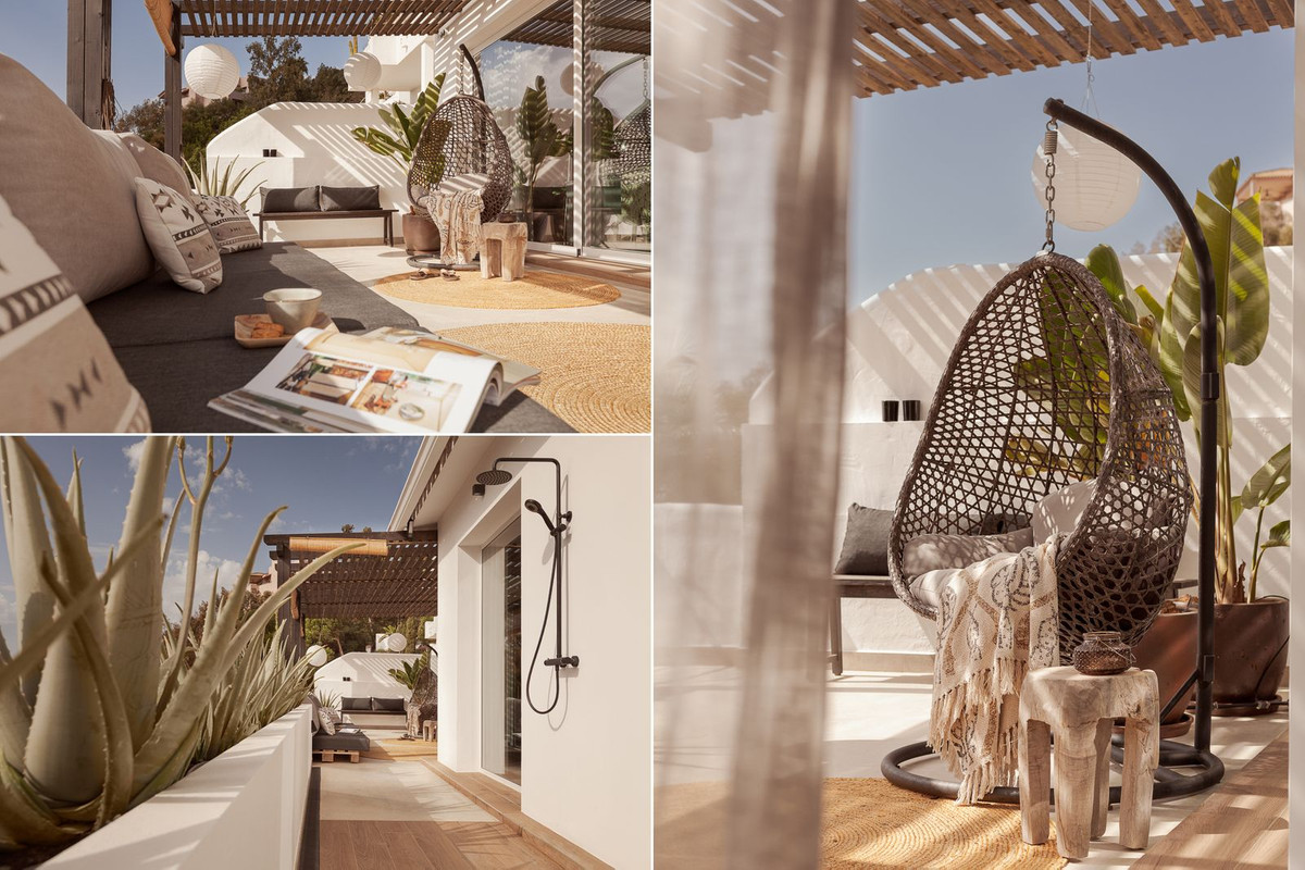 2 Bed Apartment for sale in Elviria Costa Del Sol, Málaga, Spain