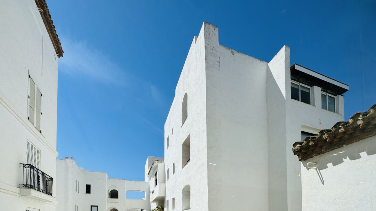 Se vende Apartamento Planta Media de 2 dormitorios en Costa Del Sol, Málaga, España