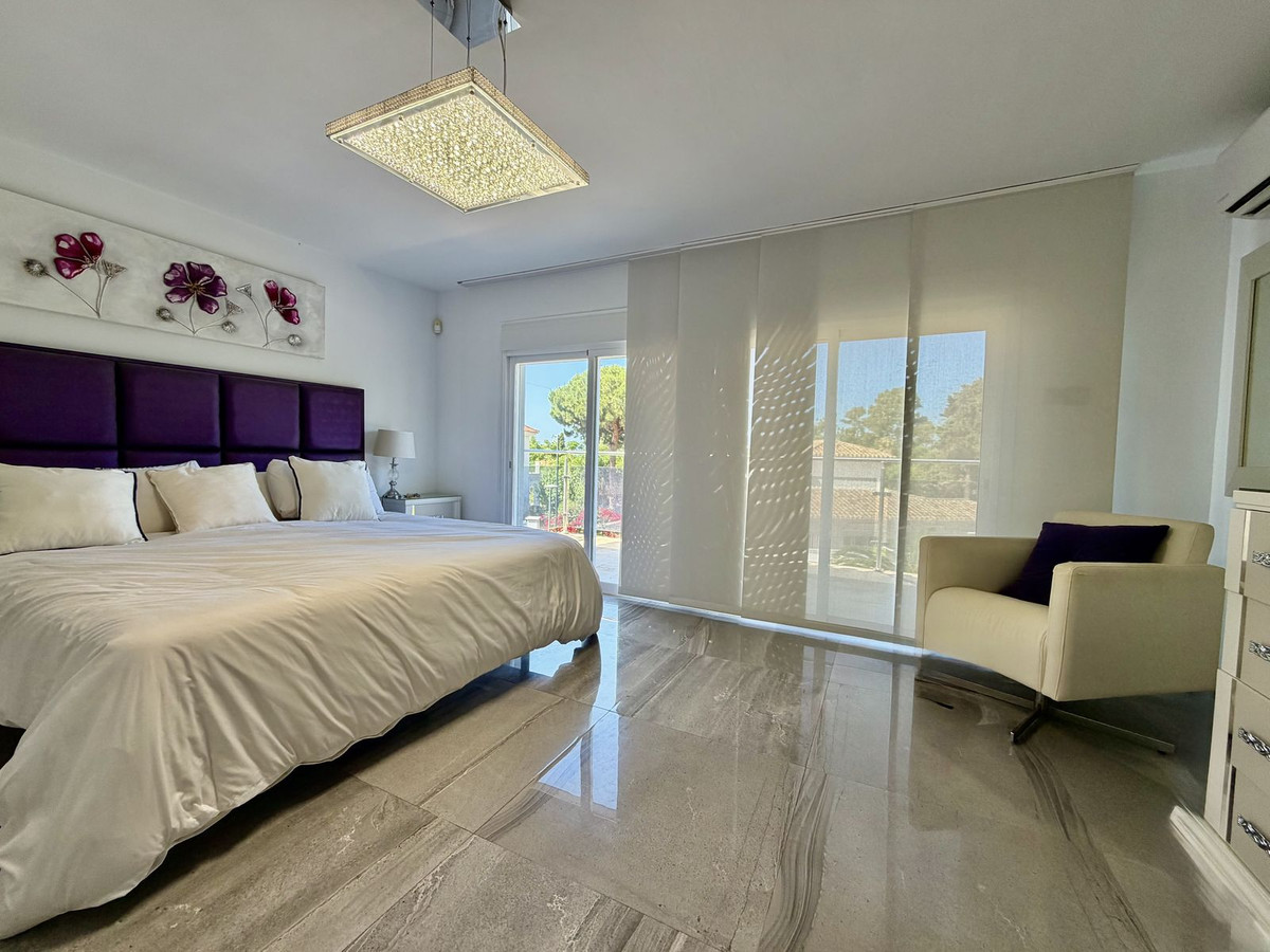 4 Bed Townhouse for sale in Cabopino Costa Del Sol, Málaga, Spain