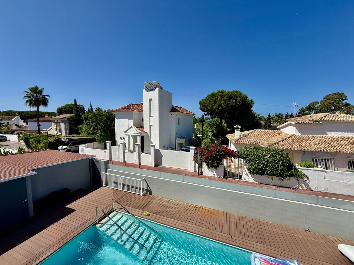4 Bed Townhouse for sale in Cabopino Costa Del Sol, Málaga, Spain