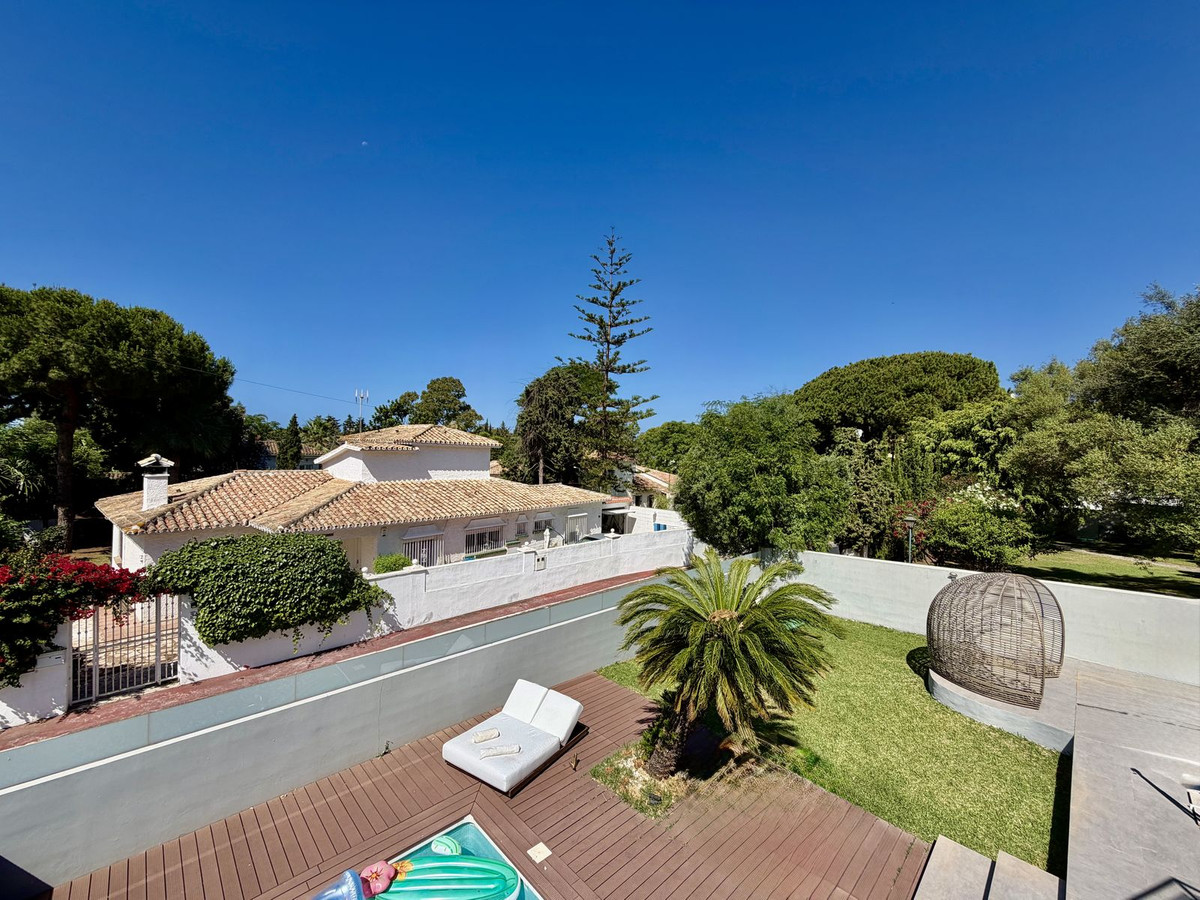 4 Bed Townhouse for sale in Cabopino Costa Del Sol, Málaga, Spain