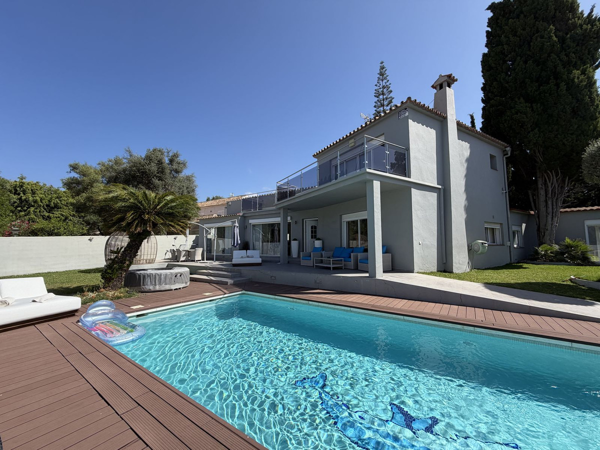 4 Bed Townhouse for sale in Cabopino Costa Del Sol, Málaga, Spain
