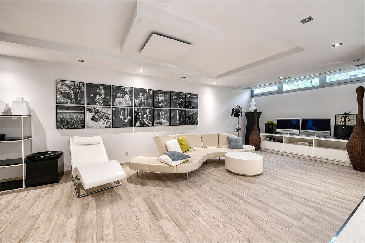 4 Bed Townhouse for sale in Sierra Blanca Costa Del Sol, Málaga, Spain
