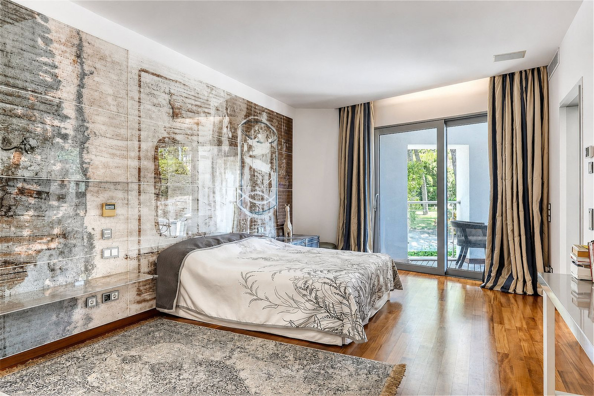4 Bed Townhouse for sale in Sierra Blanca Costa Del Sol, Málaga, Spain