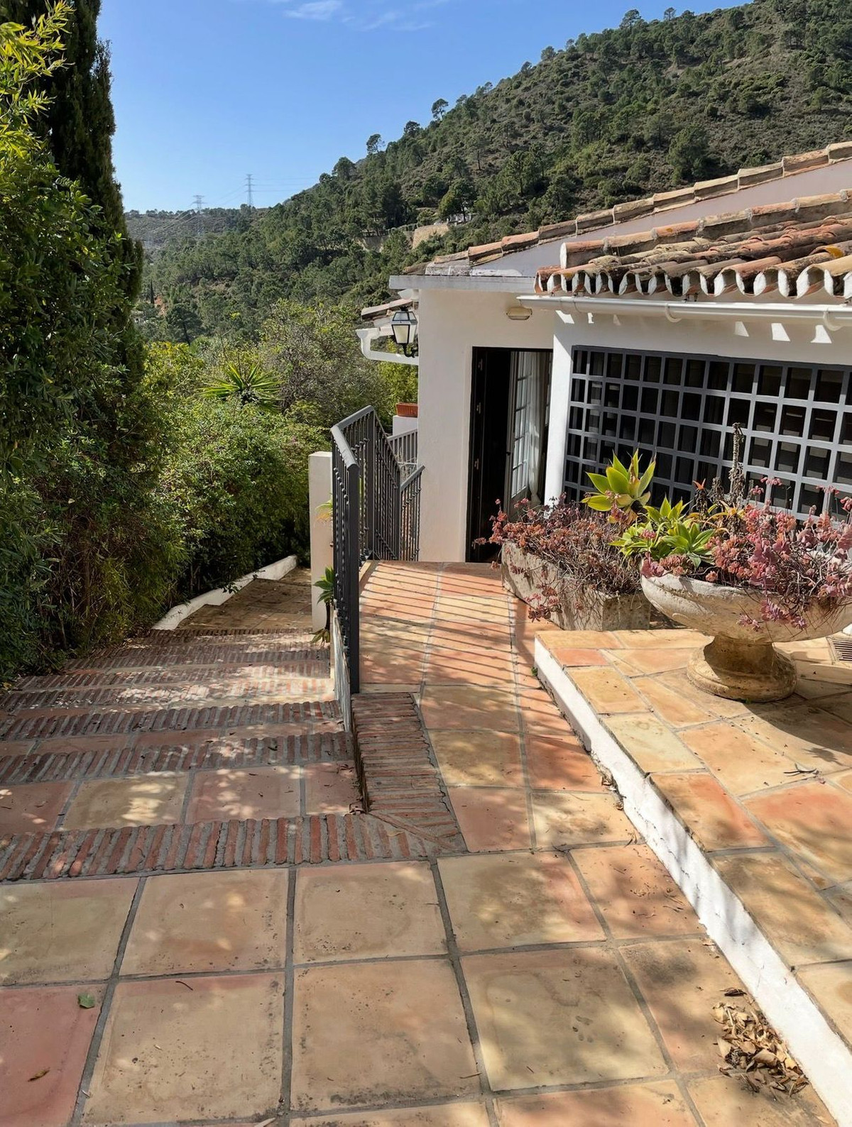 8 Bed Townhouse for sale in Benahavís Costa Del Sol, Málaga, Spain