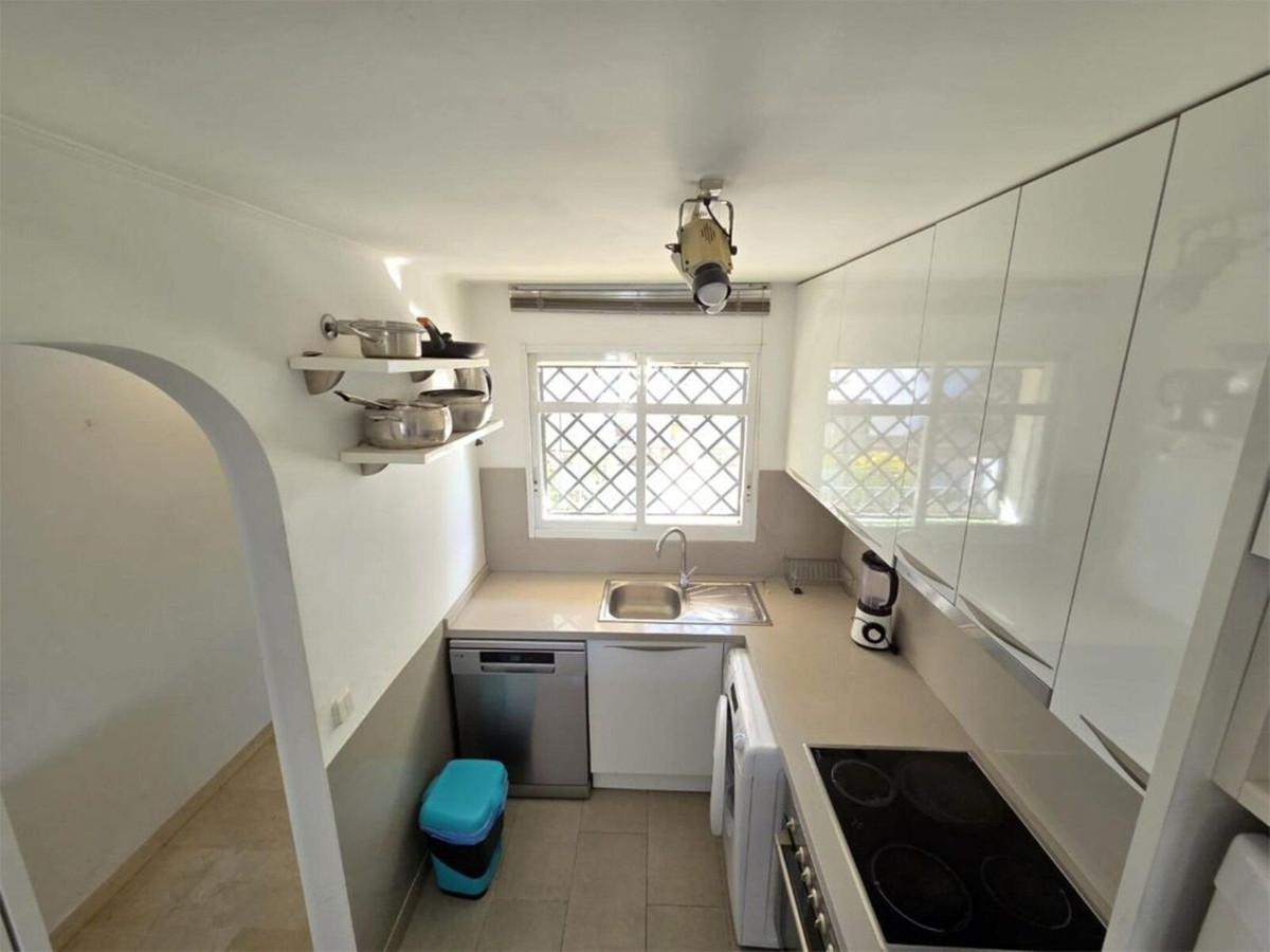 2 Bed Apartment for sale in Nueva Andalucía Costa Del Sol, Málaga, Spain