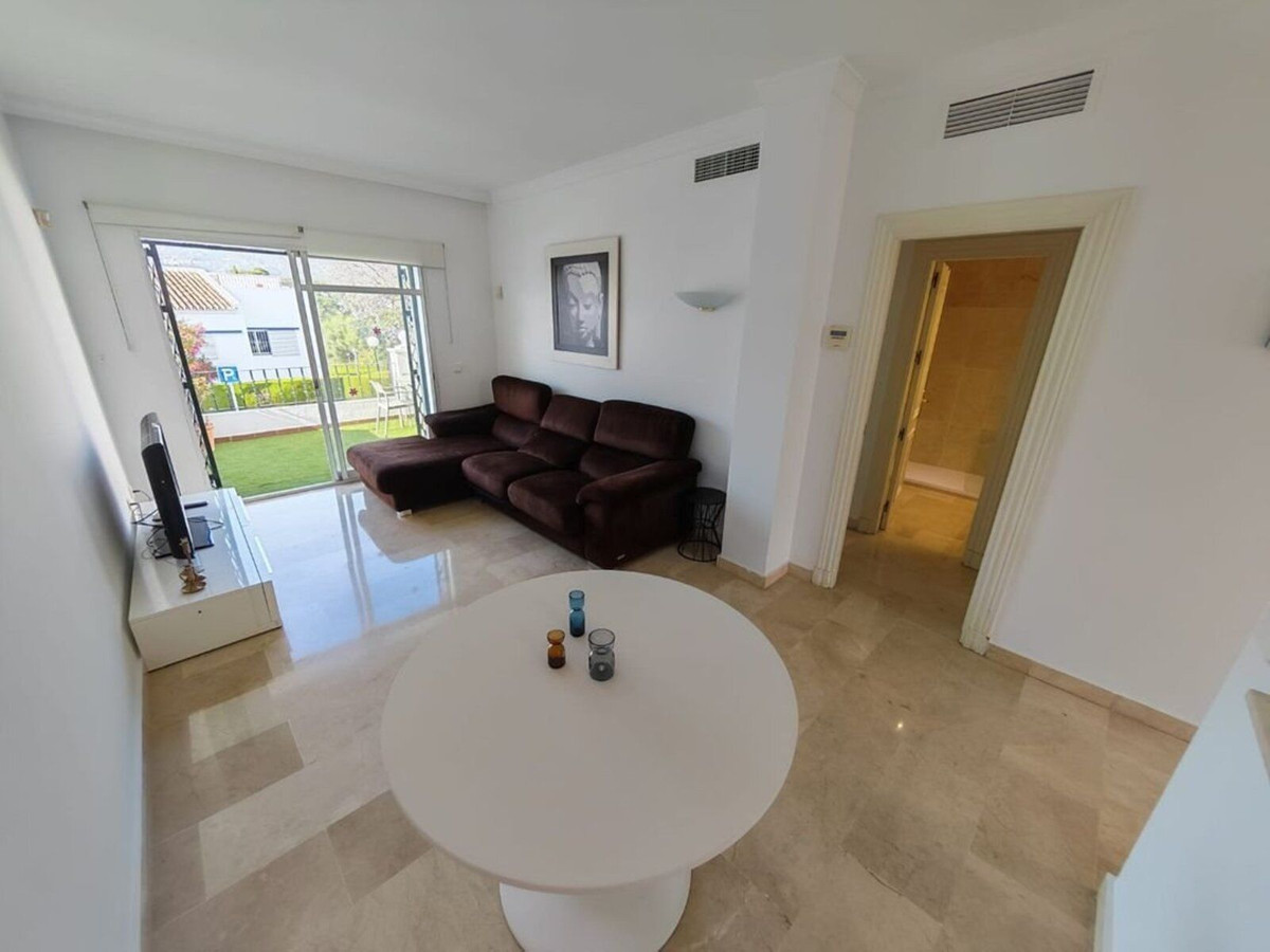 2 Bed Apartment for sale in Nueva Andalucía Costa Del Sol, Málaga, Spain