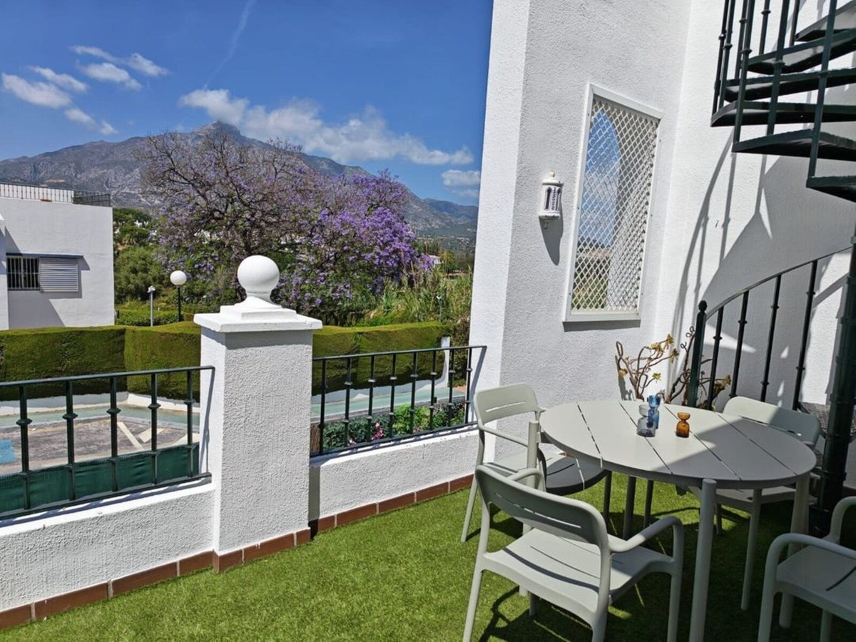 2 Bed Apartment for sale in Nueva Andalucía Costa Del Sol, Málaga, Spain