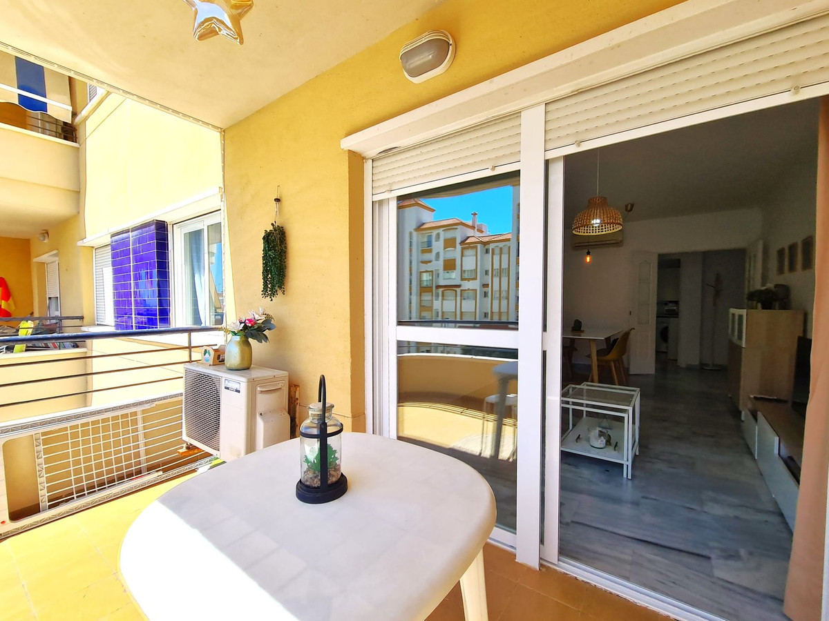 2 Bed Apartment for sale in Estepona Costa Del Sol, Málaga, Spain