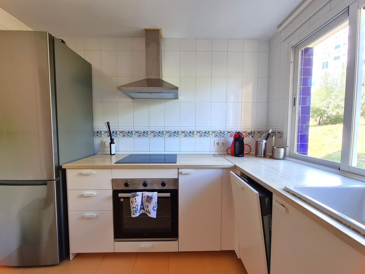 2 Bed Apartment for sale in Estepona Costa Del Sol, Málaga, Spain