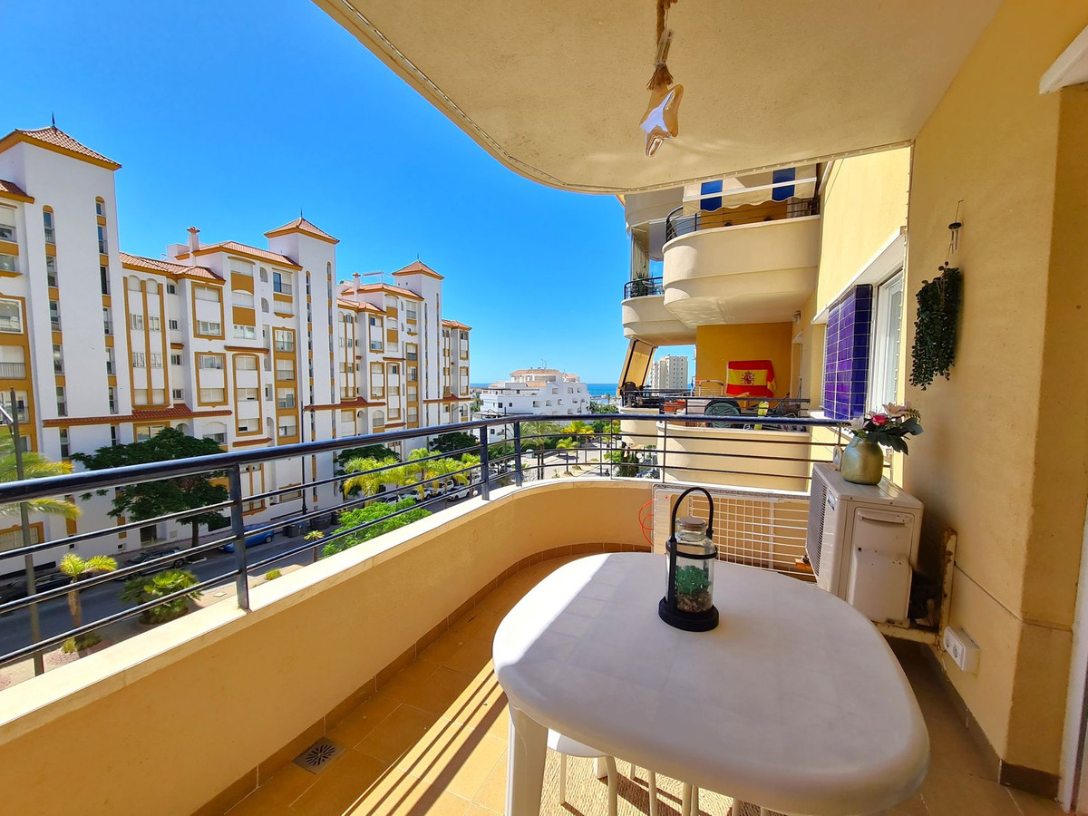 2 Bed Apartment for sale in Estepona Costa Del Sol, Málaga, Spain