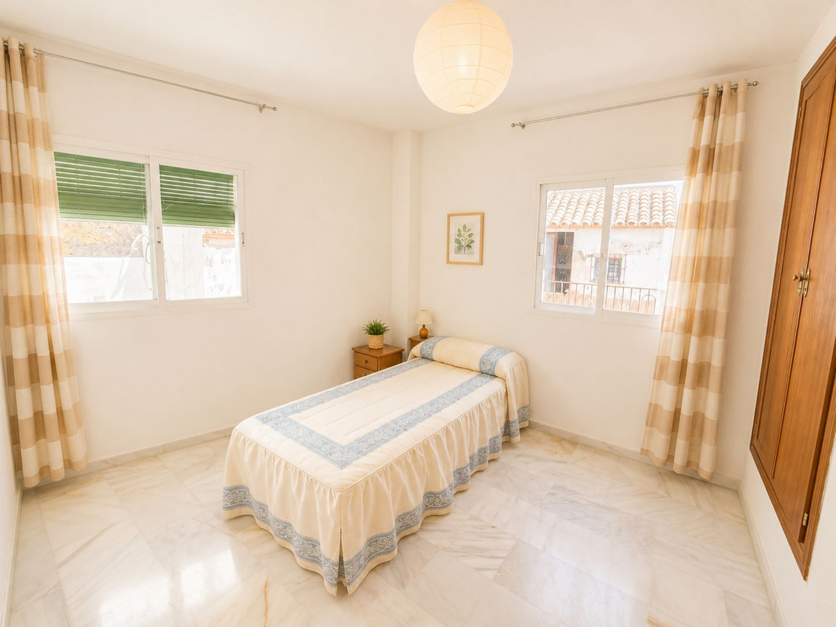 Se vende Villa - Chalet de 3 dormitorios en Costa Del Sol, Málaga, España