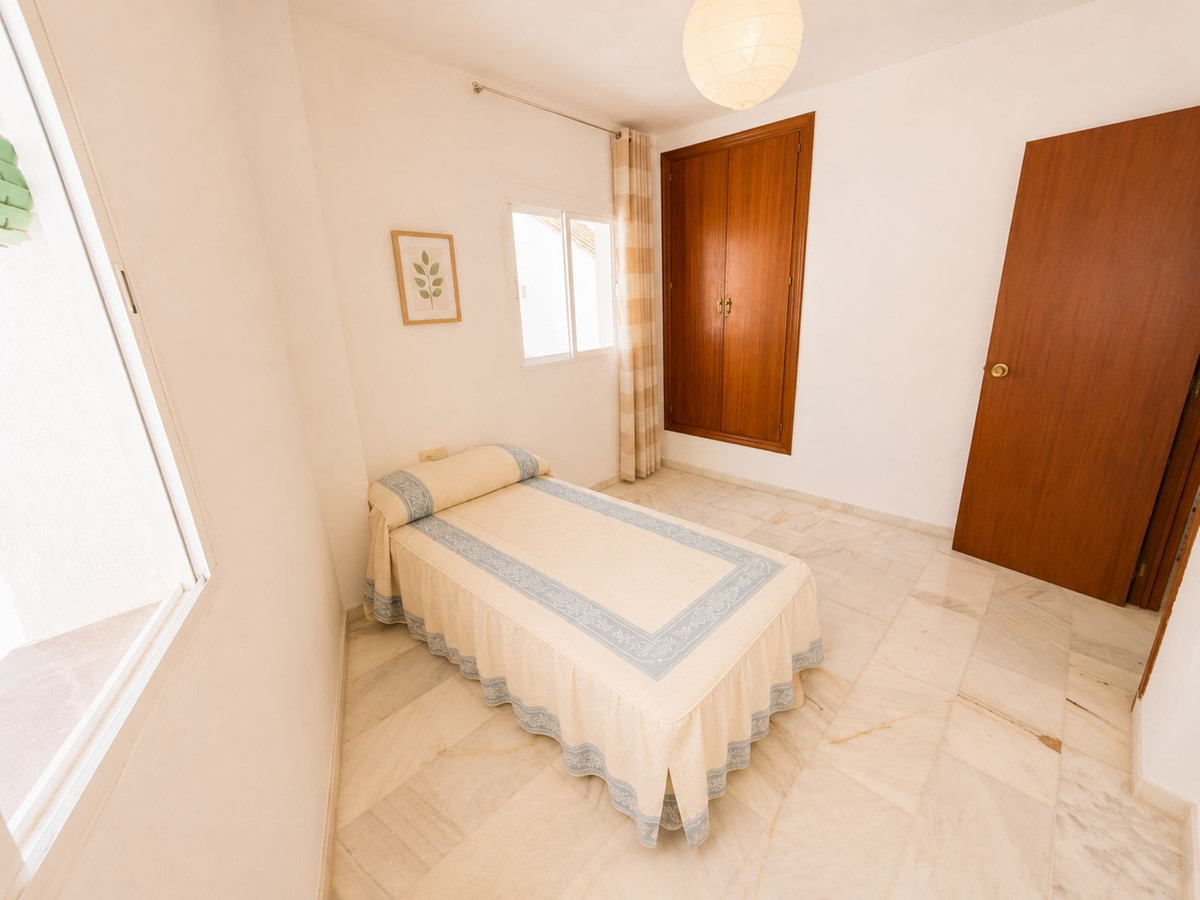 Se vende Villa - Chalet de 3 dormitorios en Costa Del Sol, Málaga, España