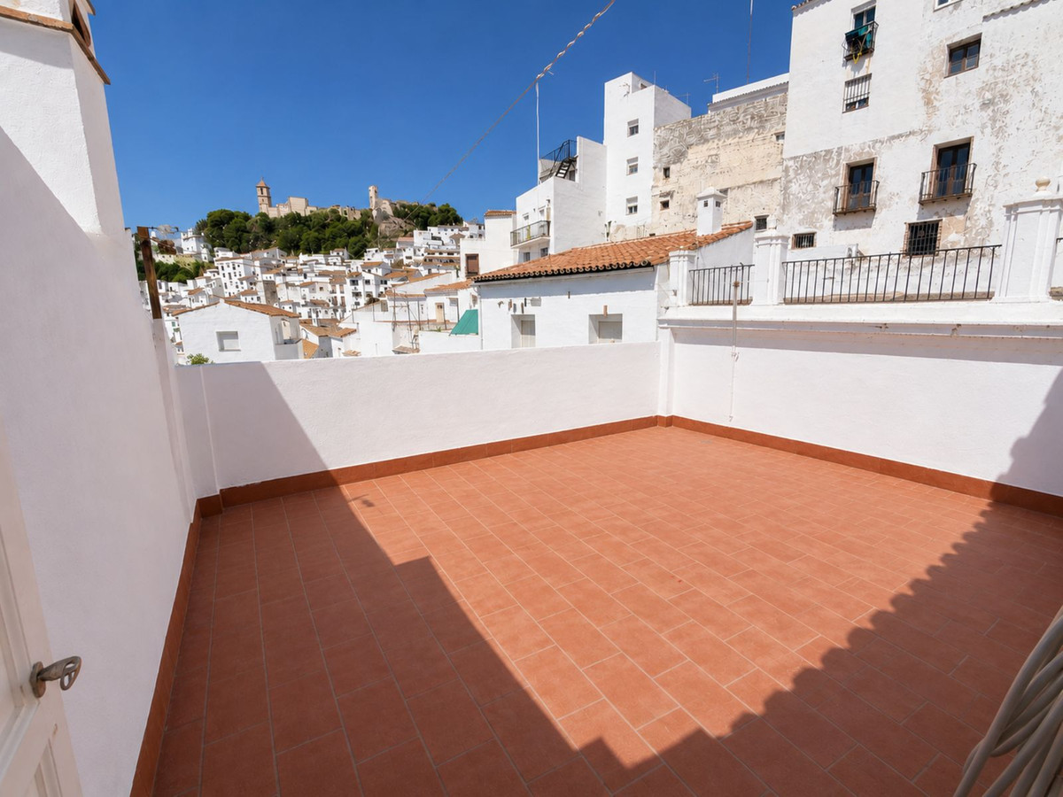 Se vende Villa - Chalet de 3 dormitorios en Costa Del Sol, Málaga, España