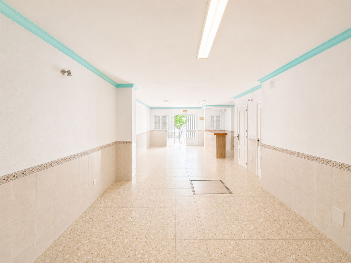 Se vende Villa - Chalet de 3 dormitorios en Costa Del Sol, Málaga, España
