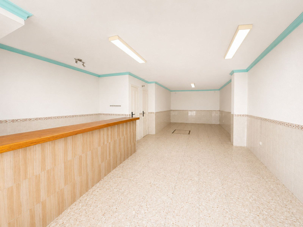 Se vende Villa - Chalet de 3 dormitorios en Costa Del Sol, Málaga, España