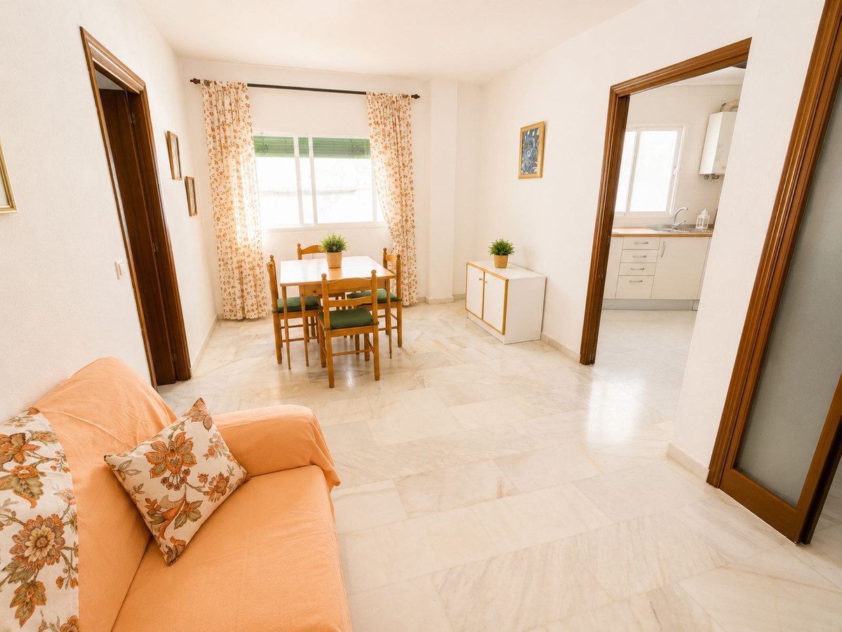 Se vende Villa - Chalet de 3 dormitorios en Costa Del Sol, Málaga, España