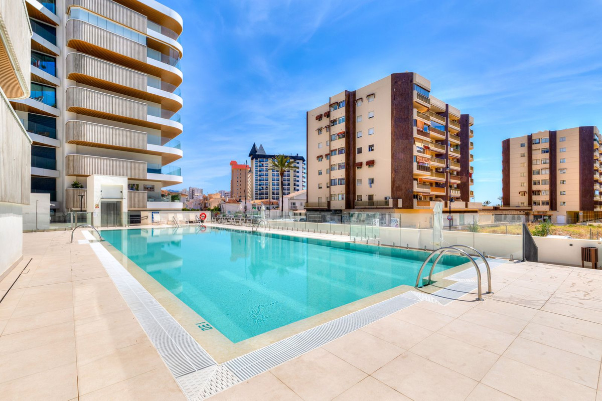 2 Bed Apartment for sale in Fuengirola Costa Del Sol, Málaga, Spain