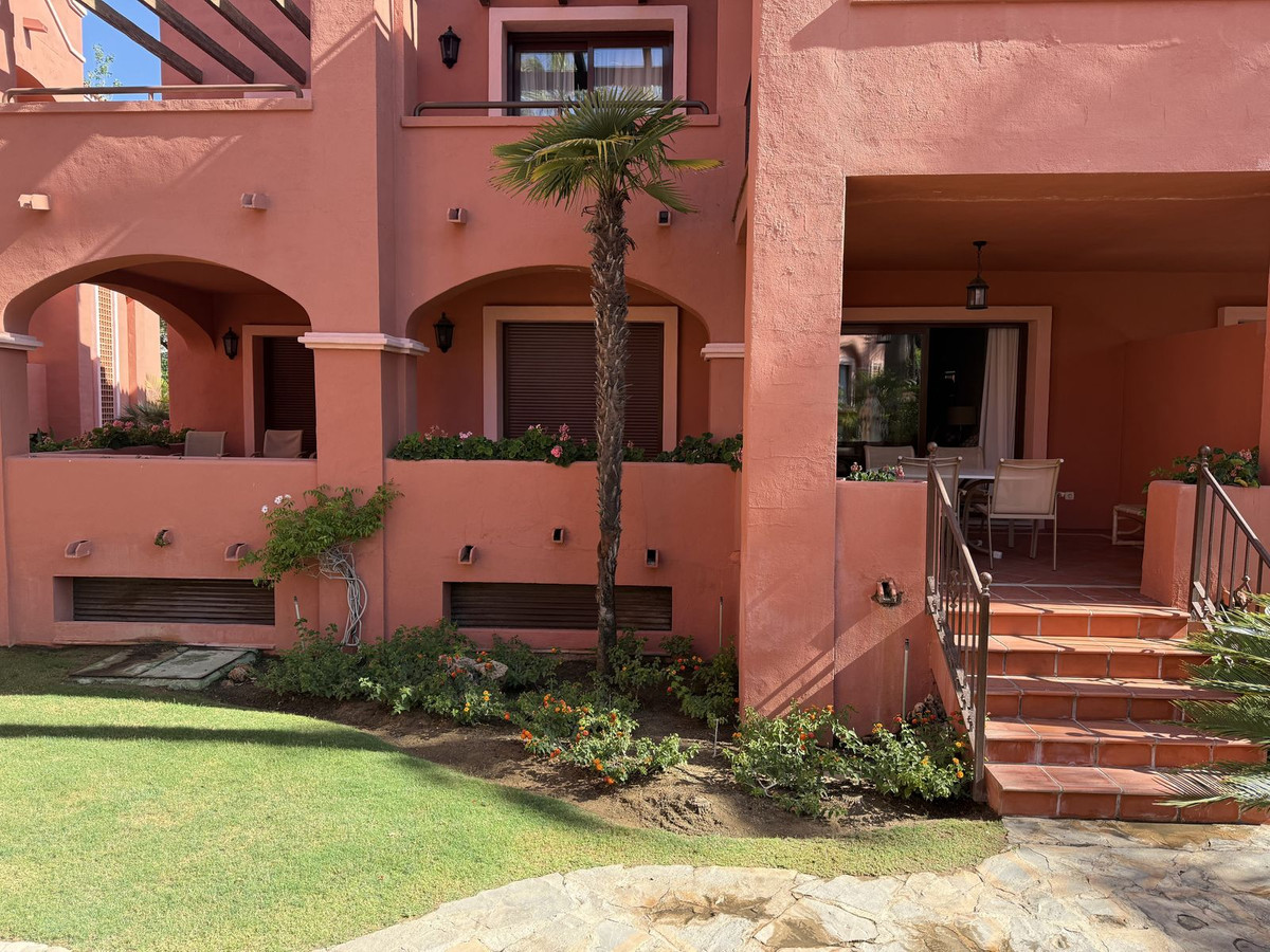 2 Bed Apartment for sale in Nueva Andalucía Costa Del Sol, Málaga, Spain