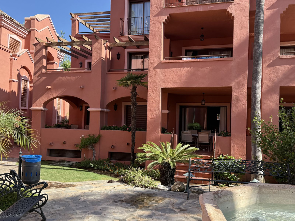 2 Bed Apartment for sale in Nueva Andalucía Costa Del Sol, Málaga, Spain