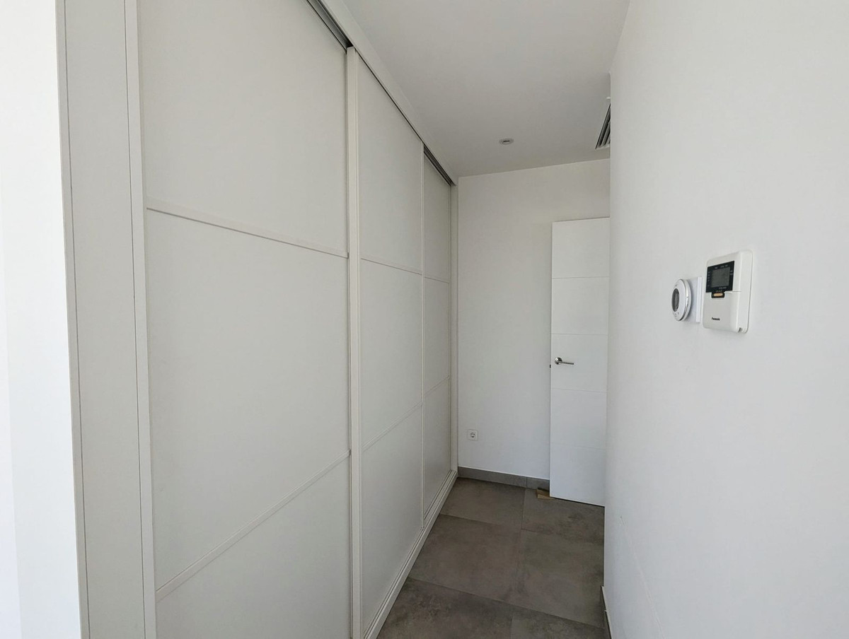 Se vende Villa - Chalet de 3 dormitorios en Costa Del Sol, Málaga, España