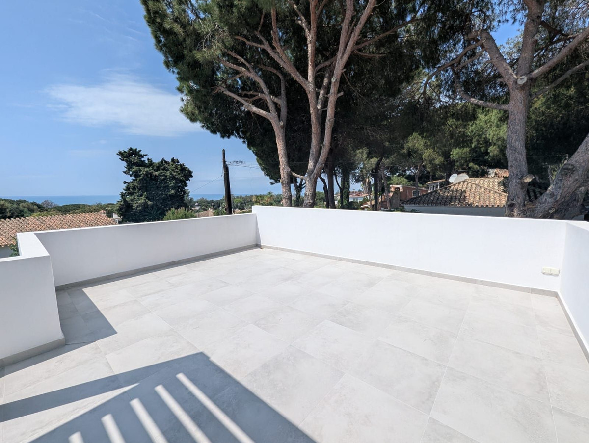 Se vende Villa - Chalet de 3 dormitorios en Costa Del Sol, Málaga, España