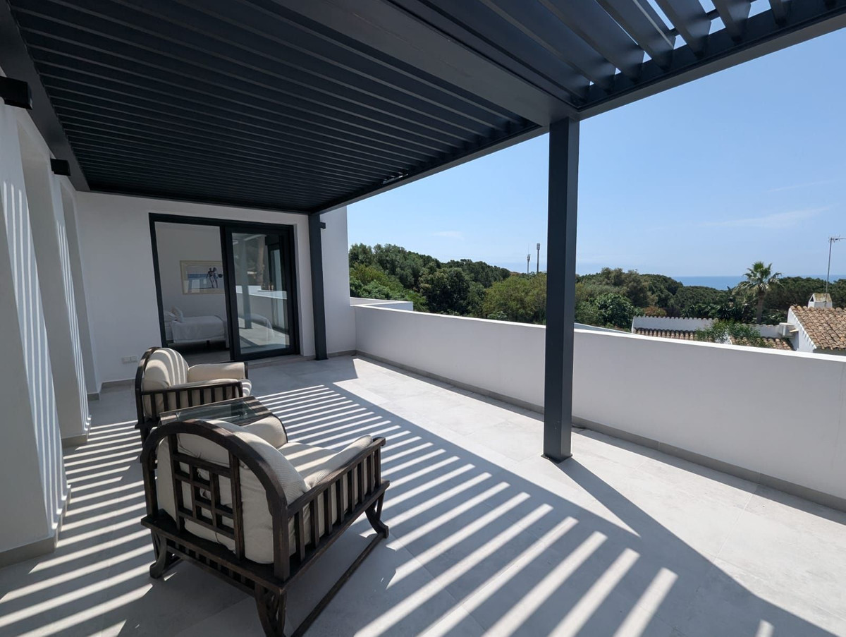 Se vende Villa - Chalet de 3 dormitorios en Costa Del Sol, Málaga, España