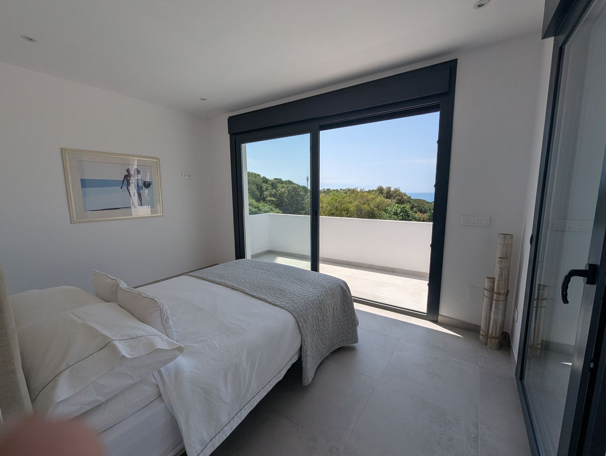 Se vende Villa - Chalet de 3 dormitorios en Costa Del Sol, Málaga, España