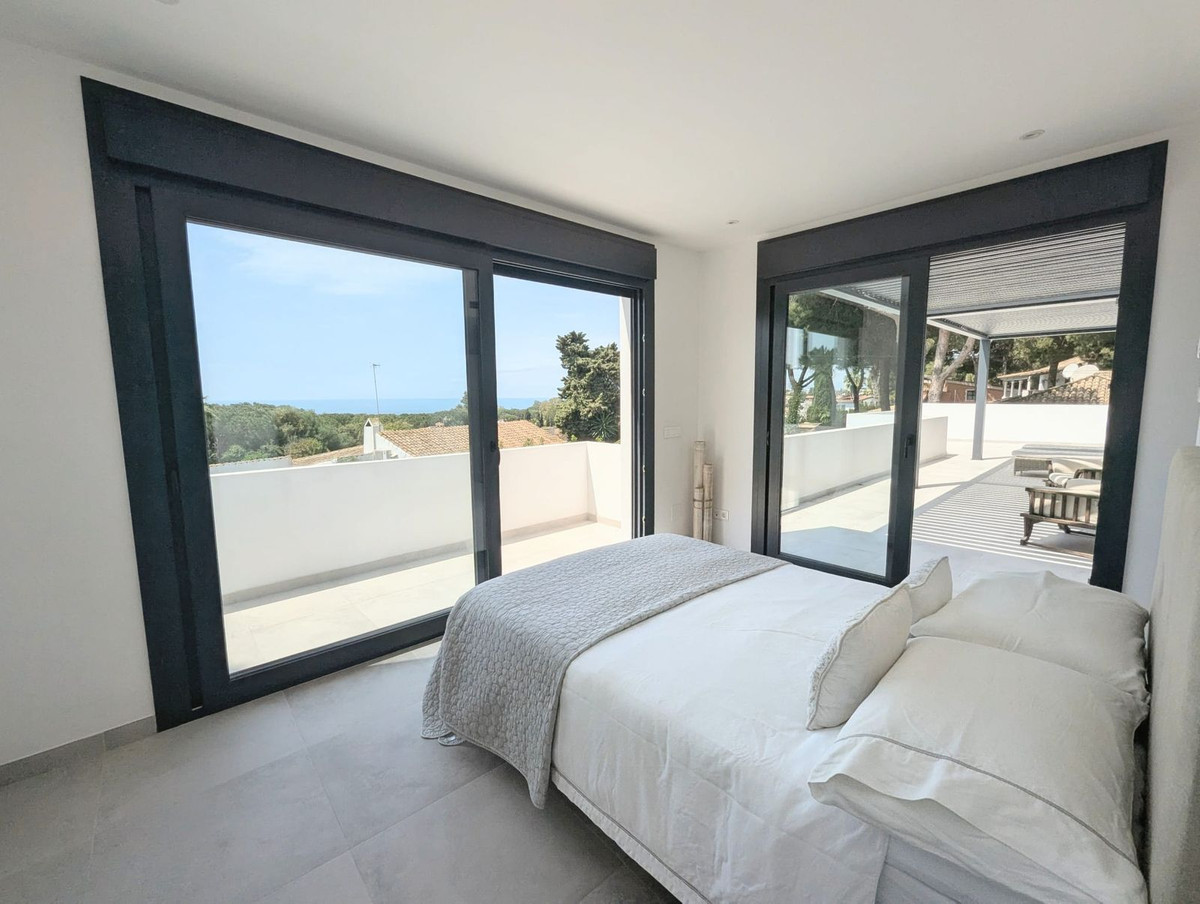 Se vende Villa - Chalet de 3 dormitorios en Costa Del Sol, Málaga, España